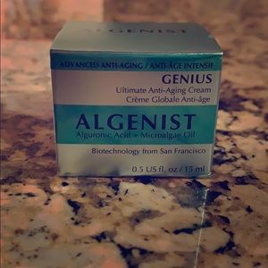 Algenist anti-aging cream